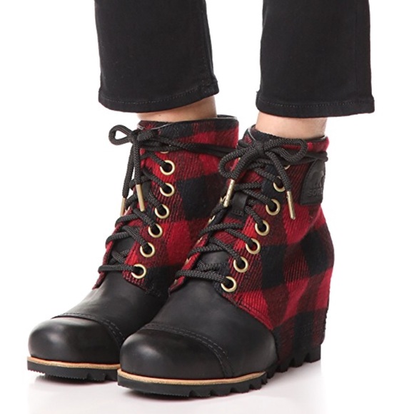 sorel buffalo plaid wedge